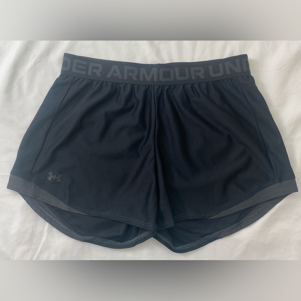Under Armour Women's Dark Gray Athletic Shorts, Size S